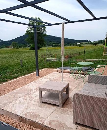 Chez Brigitte, Un Sejour En Haute-Loire Saint-Germain-Laprade Екстер'єр фото